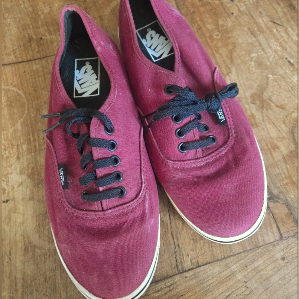 Maroon low top Vans